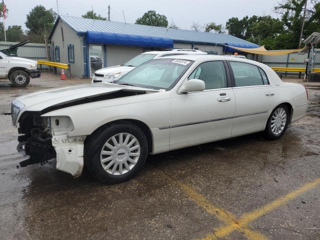 Lincoln Towncar (2005)
