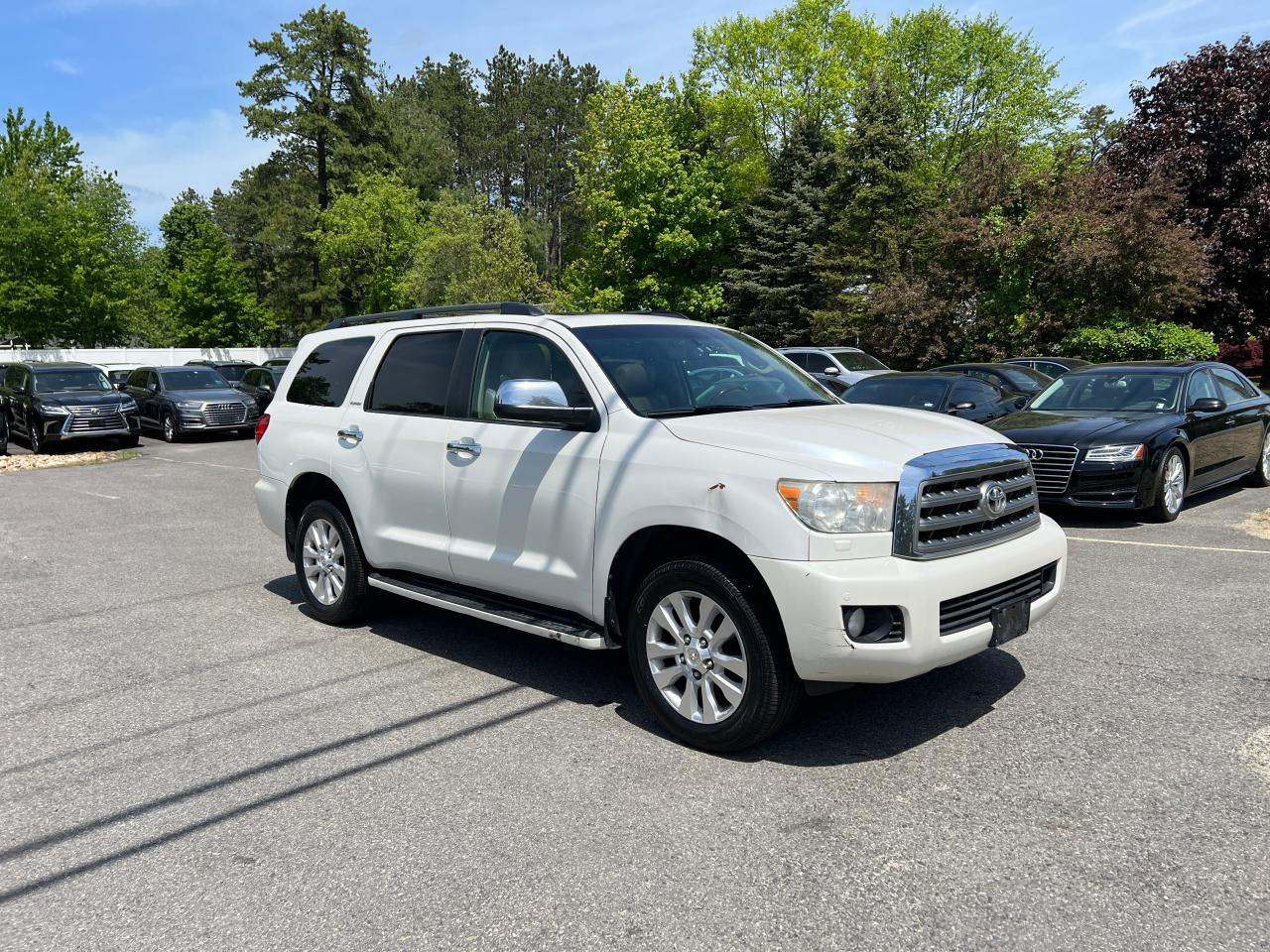 Toyota Sequoia (2015)