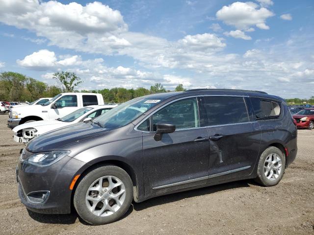 Chrysler Pacifica (2017)
