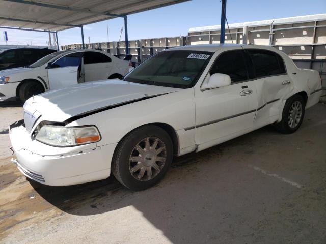 Lincoln Towncar (2010)