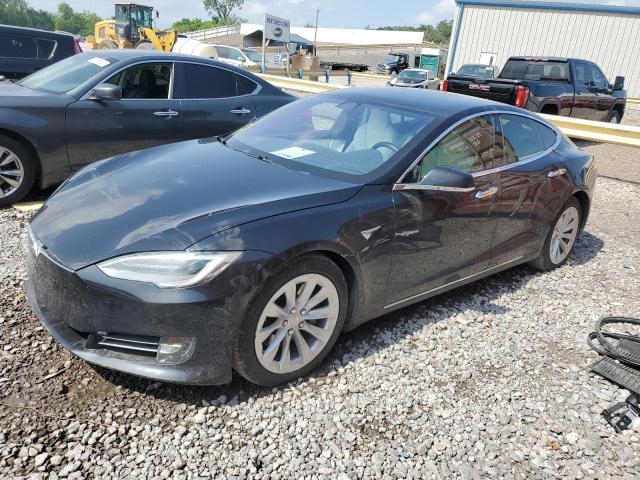 Tesla Model s (2017)