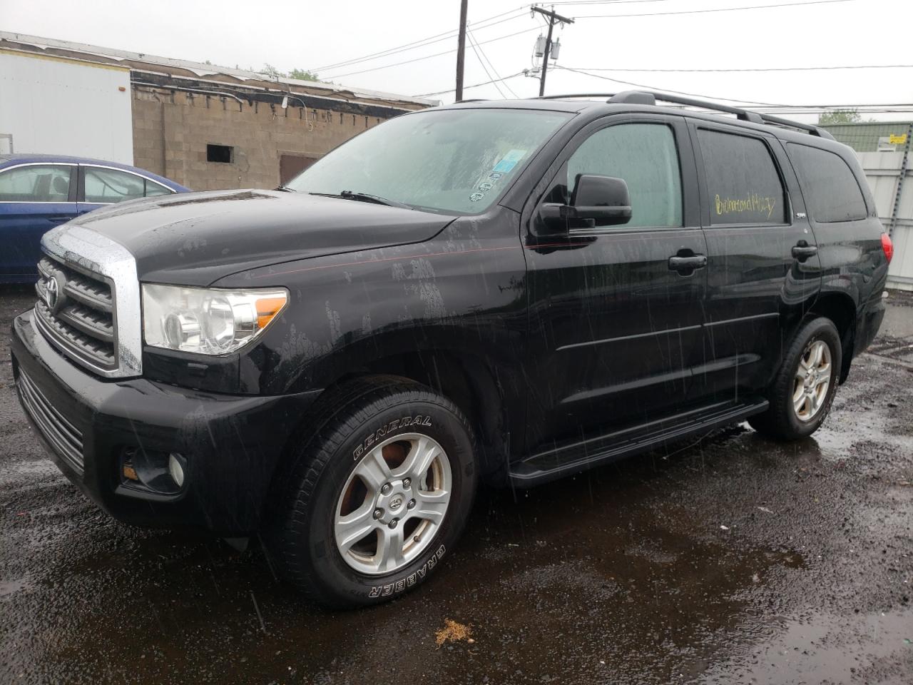 Toyota Sequoia (2012)