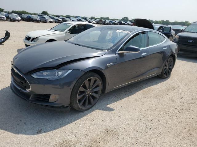 Tesla Model s (2015)