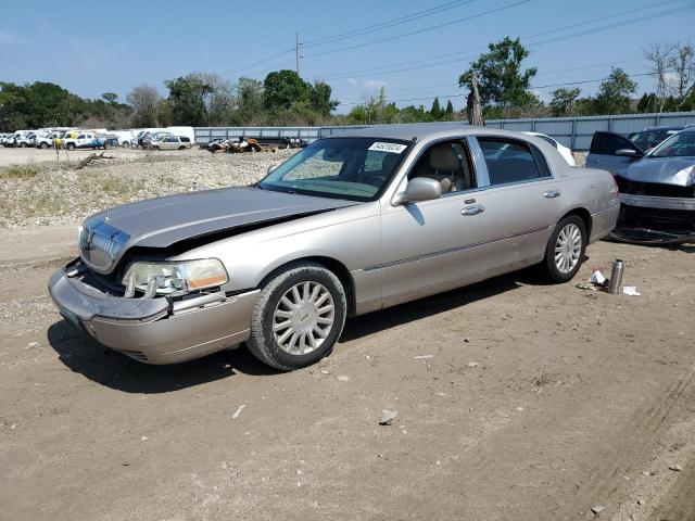 Lincoln Towncar (2003)