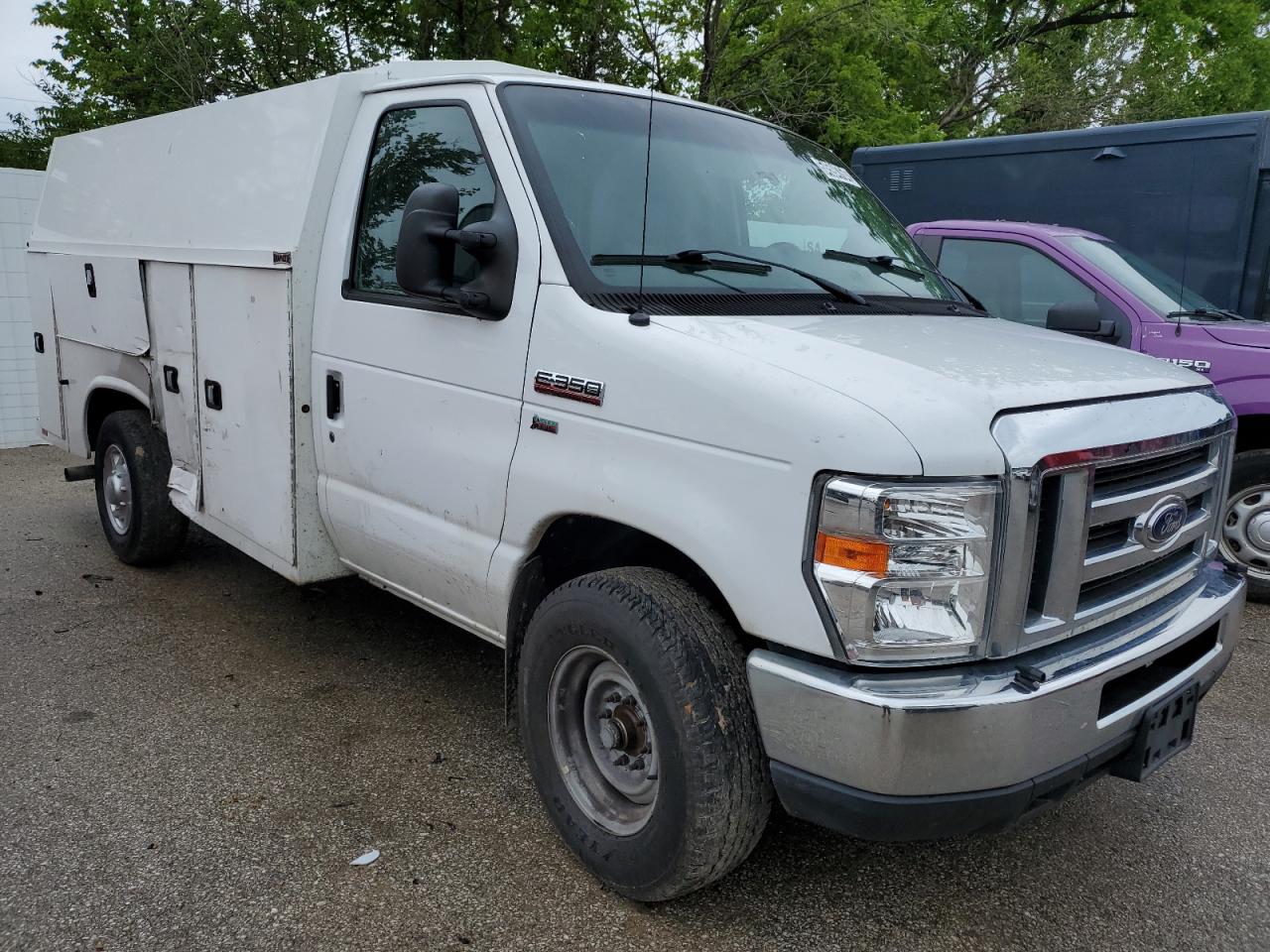 Ford Econoline (2017)
