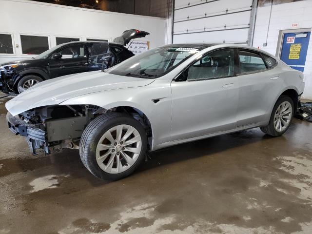 Tesla Model s (2016)