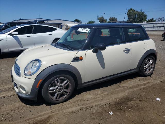 Mini Cooper (2013)