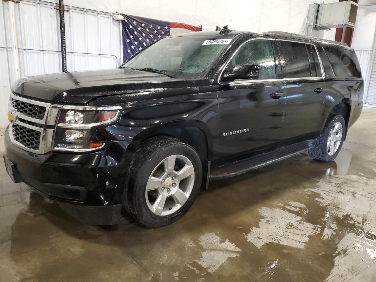 Chevrolet Suburban (2016)