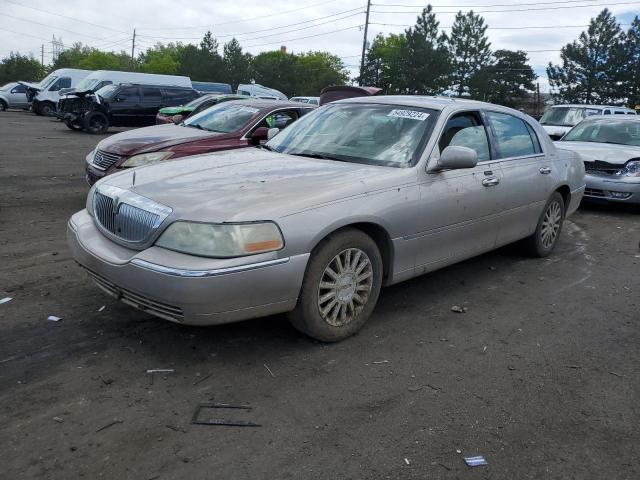 Lincoln Towncar (2003)