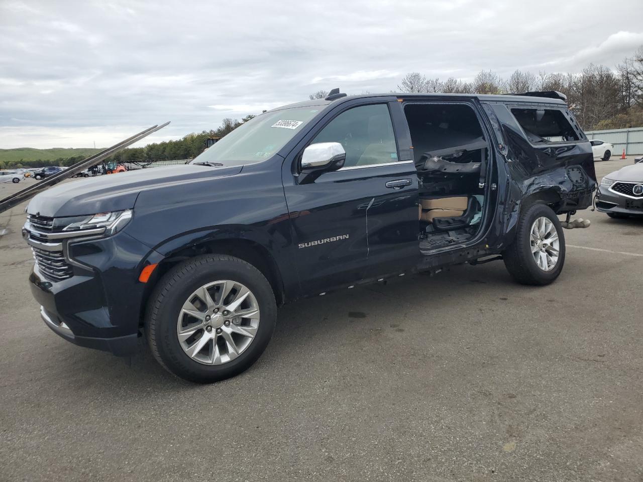 Chevrolet Suburban (2023)