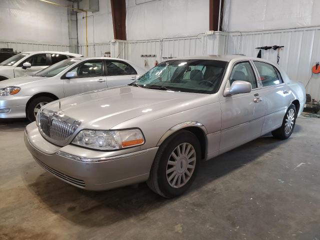 Lincoln Towncar (2003)