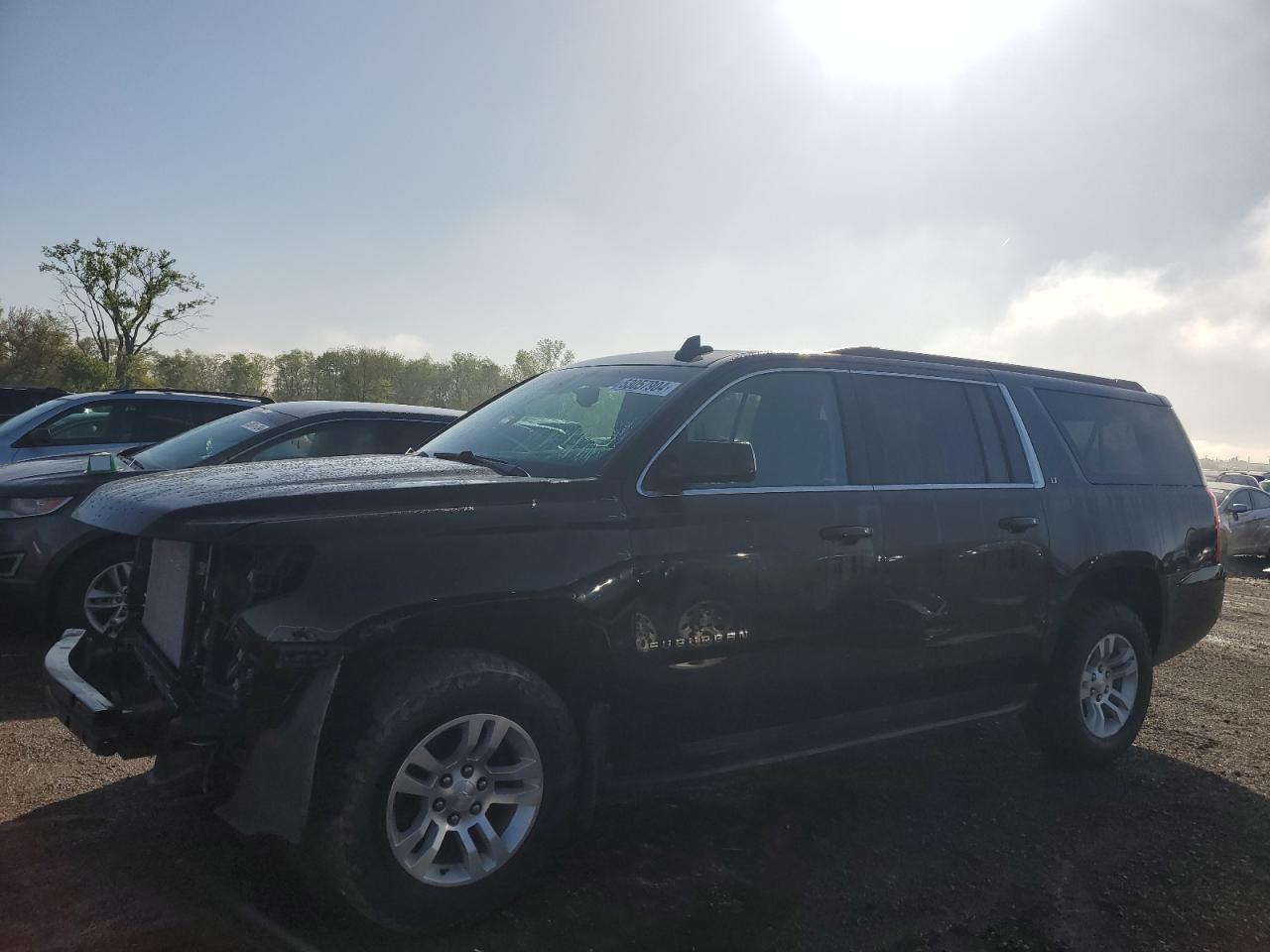 Chevrolet Suburban (2016)