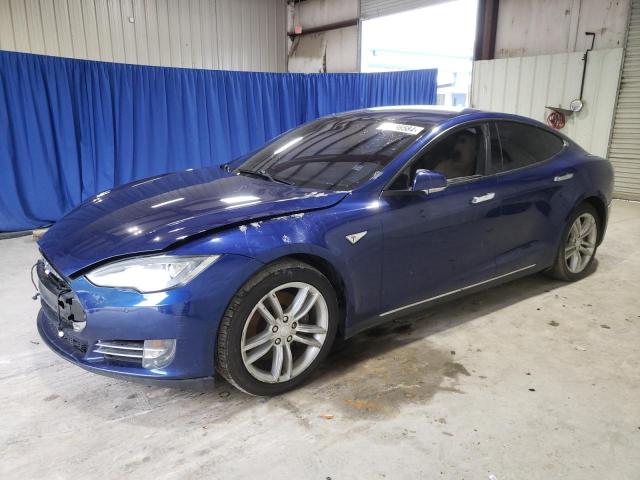 Tesla Model s (2015)