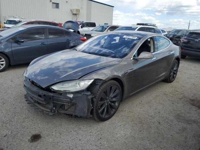 Tesla Model s (2015)