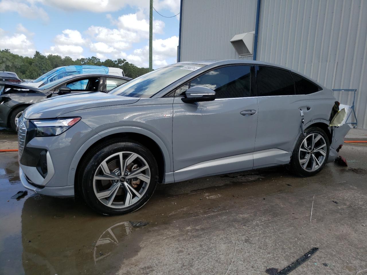 Audi Q4 e-tron (2023)