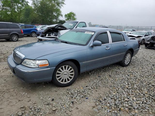 Lincoln Towncar (2004)