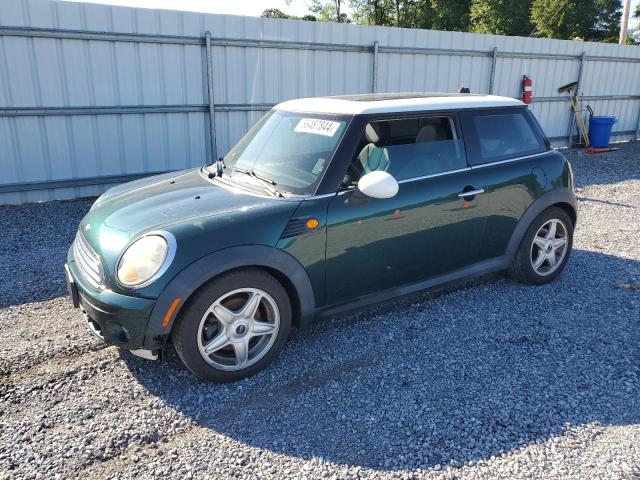 Mini Cooper (2010)