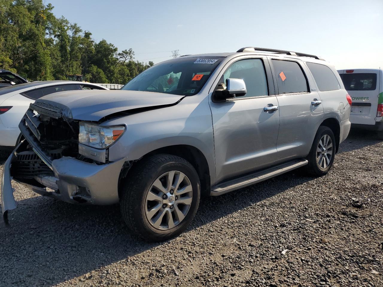 Toyota Sequoia (2015)