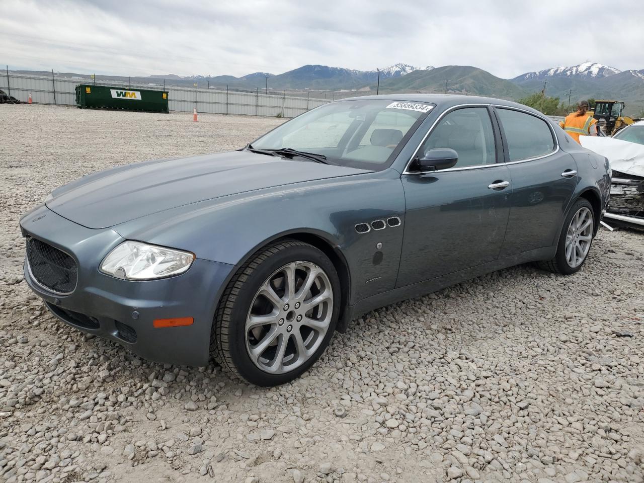 Maserati Quattroporte (2005)