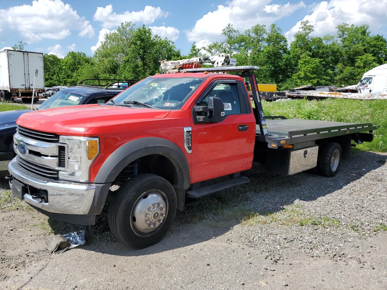 Ford F550 (2017)