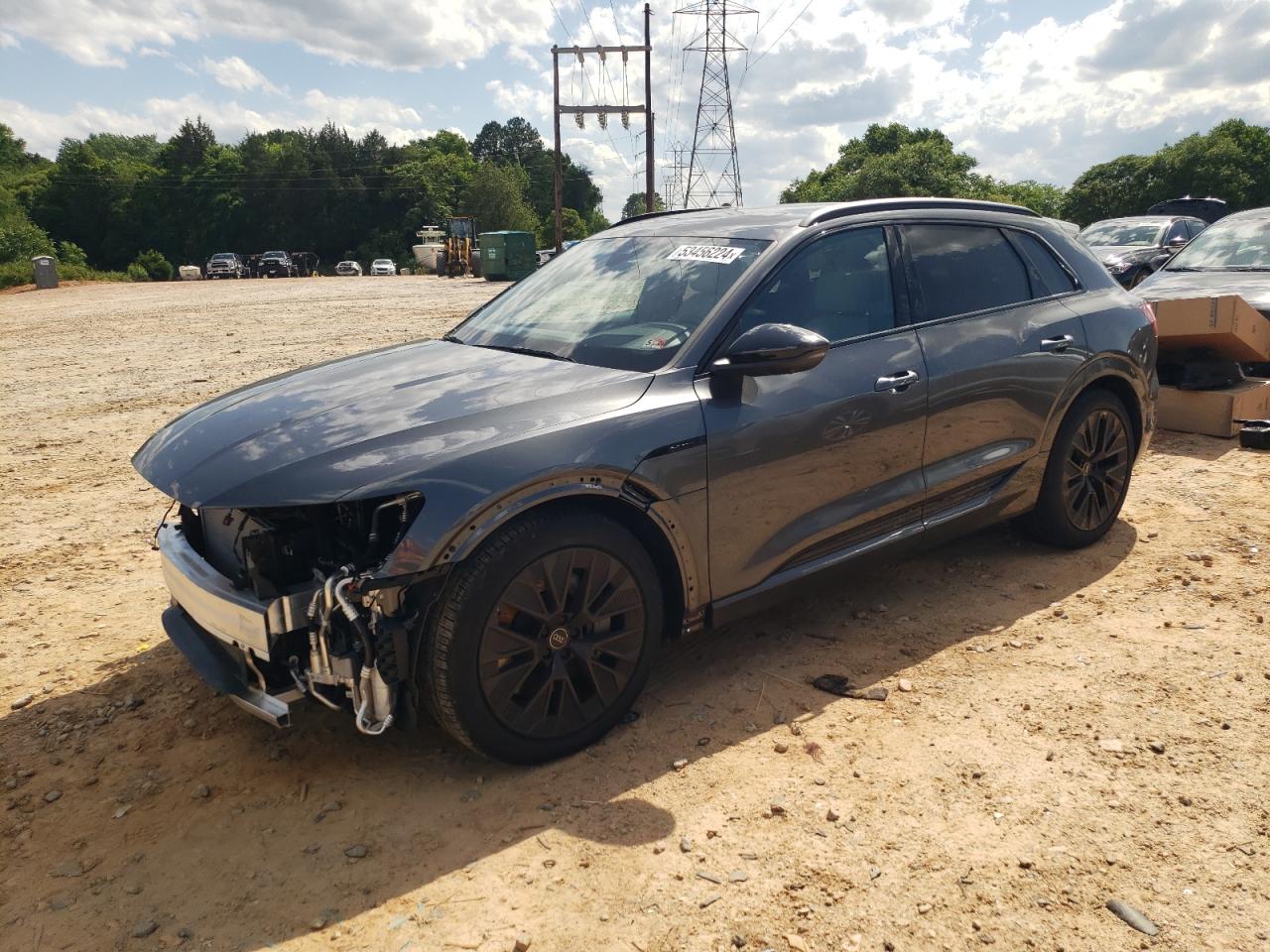 Audi Q8 e-tron (2023)