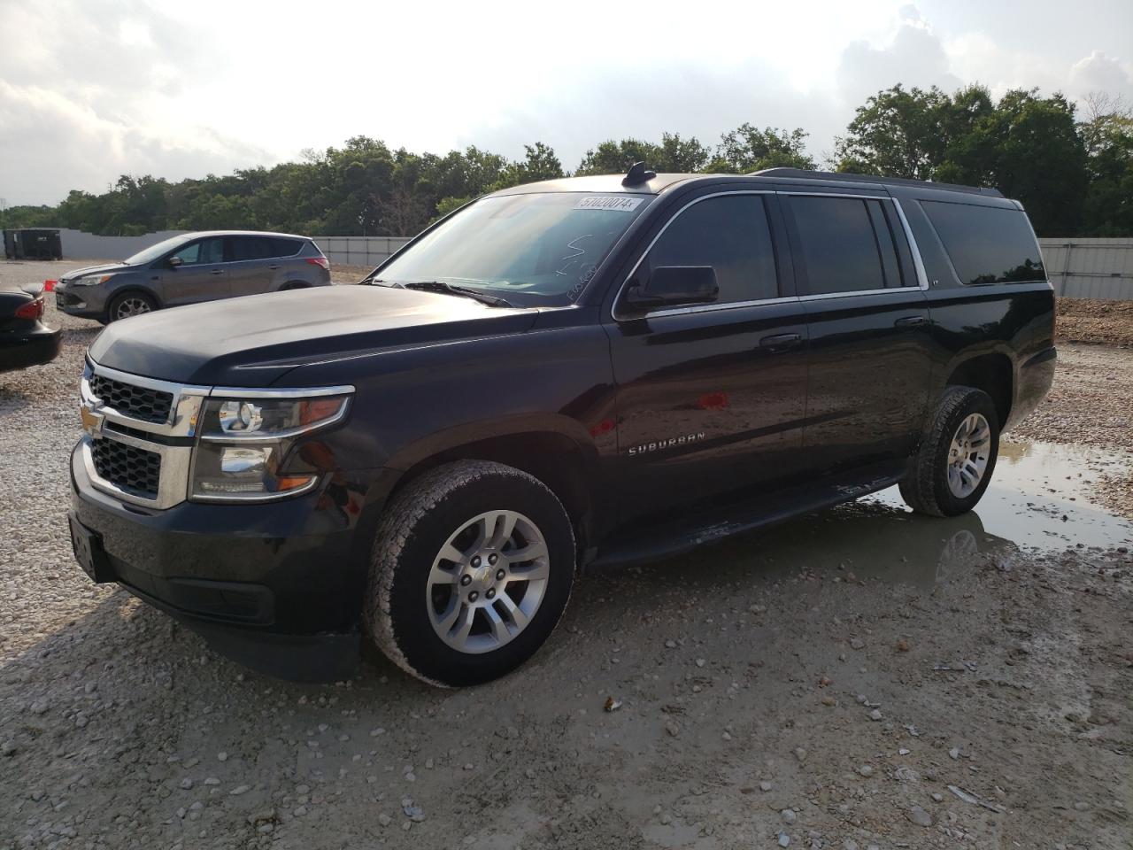 Chevrolet Suburban (2016)