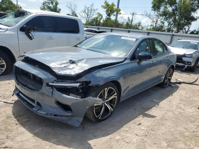 Volvo S60 plus (2023)