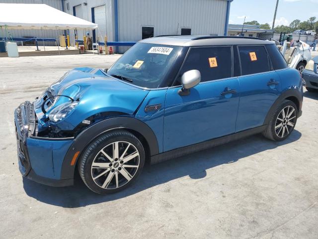 Mini Cooper (2023)