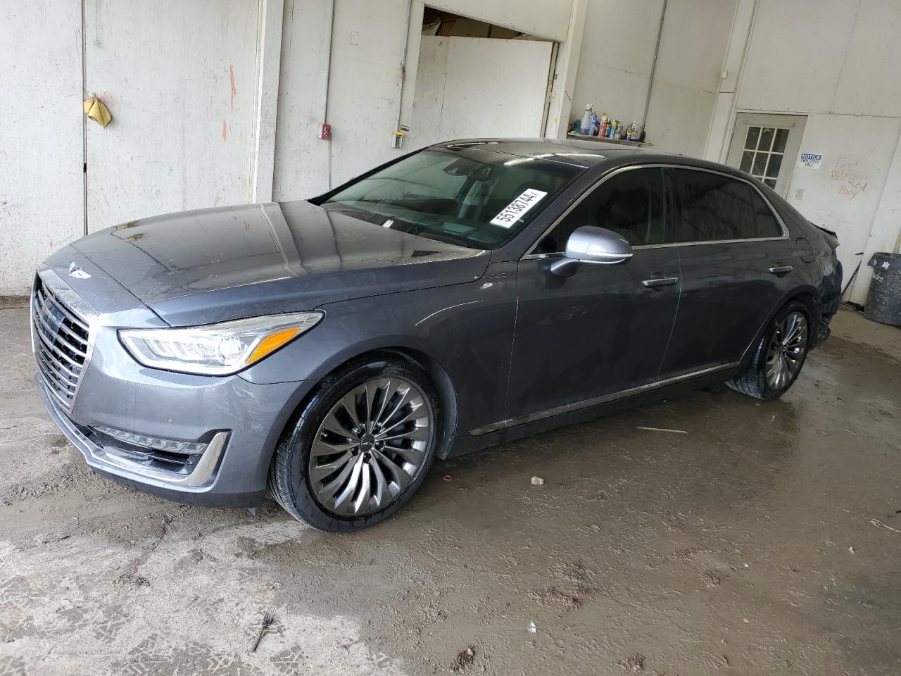 Genesis G90 (2017)