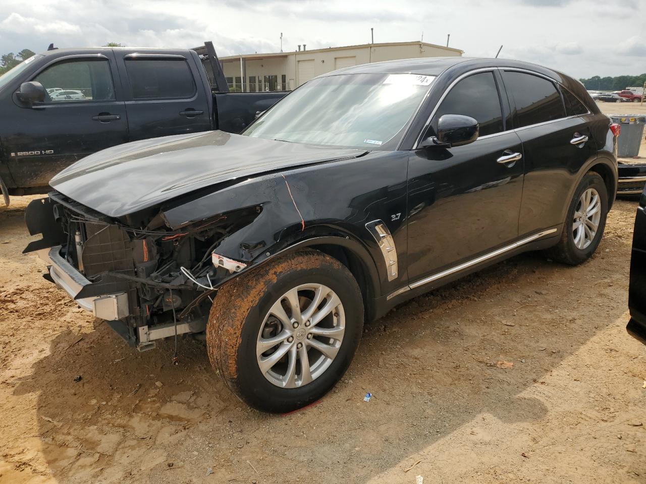Infiniti Qx70 (2017)