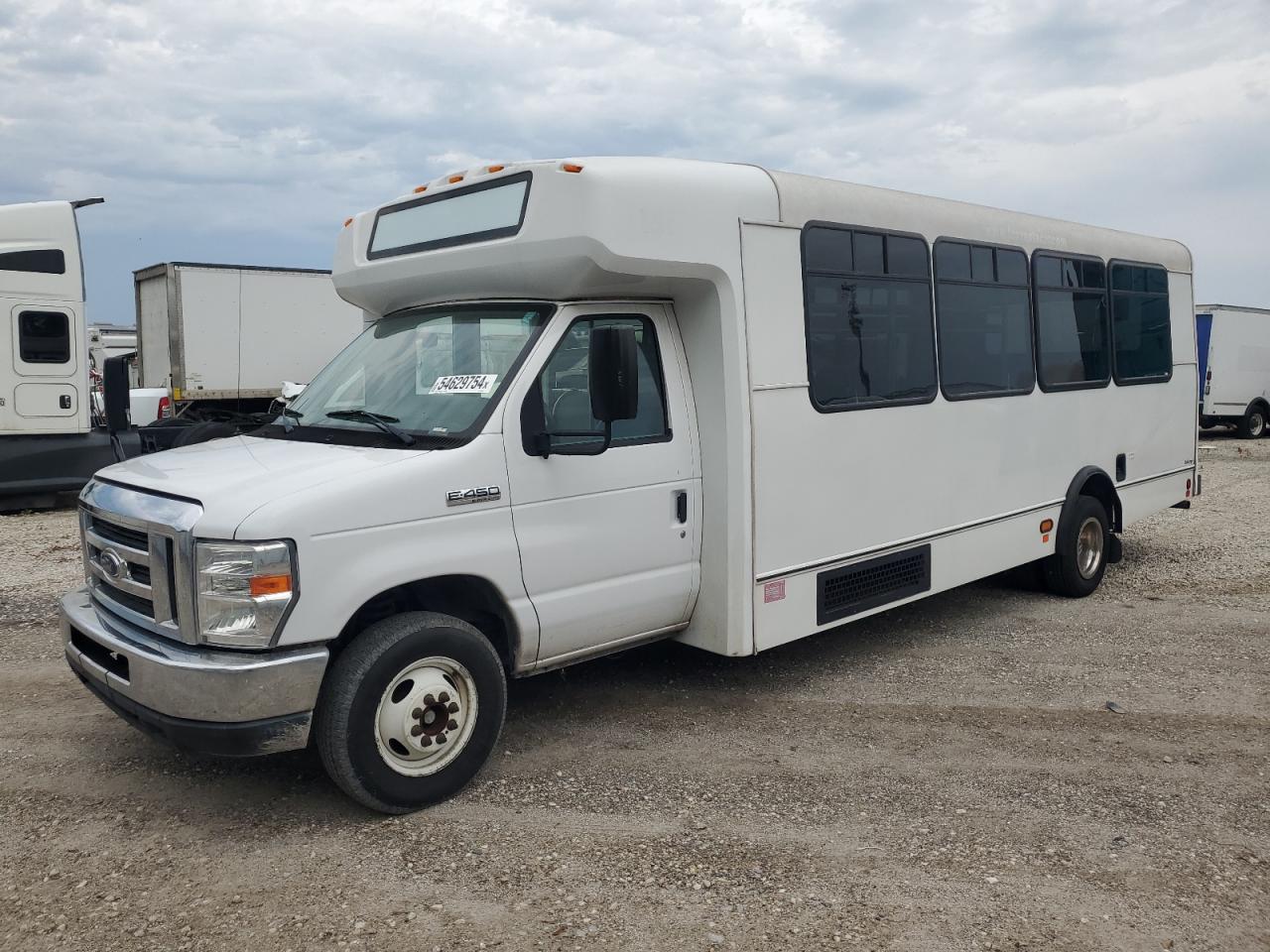 Ford Econoline (2019)