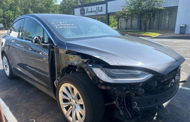 Tesla Model x (2018)