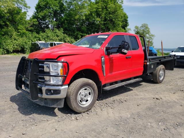 Ford F350 (2023)