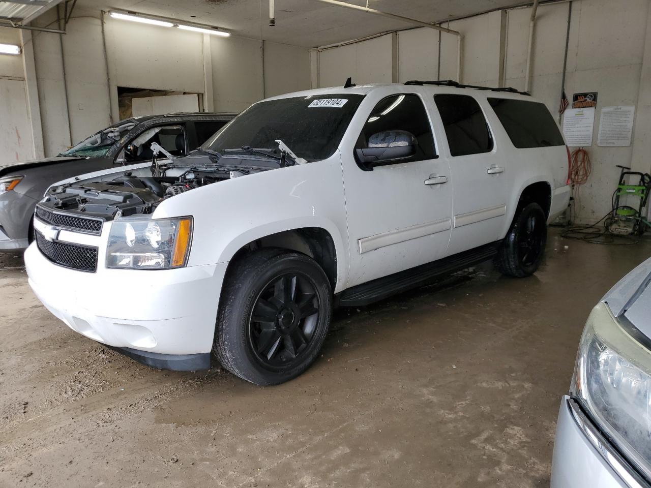 Chevrolet Suburban (2012)