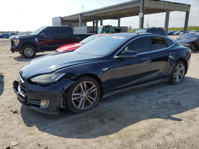 Tesla Model s (2015)