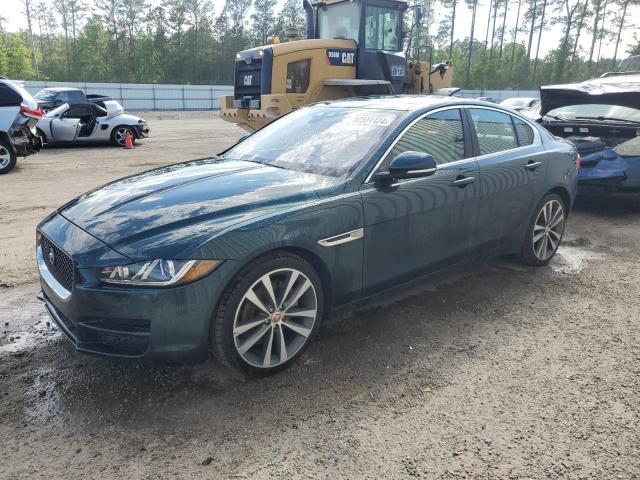 Jaguar Xe (2017)
