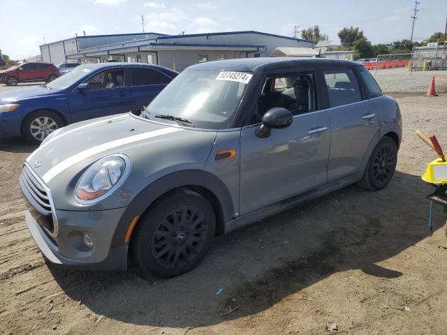 Mini Cooper (2017)