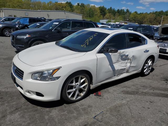 Nissan 200sx (2010)