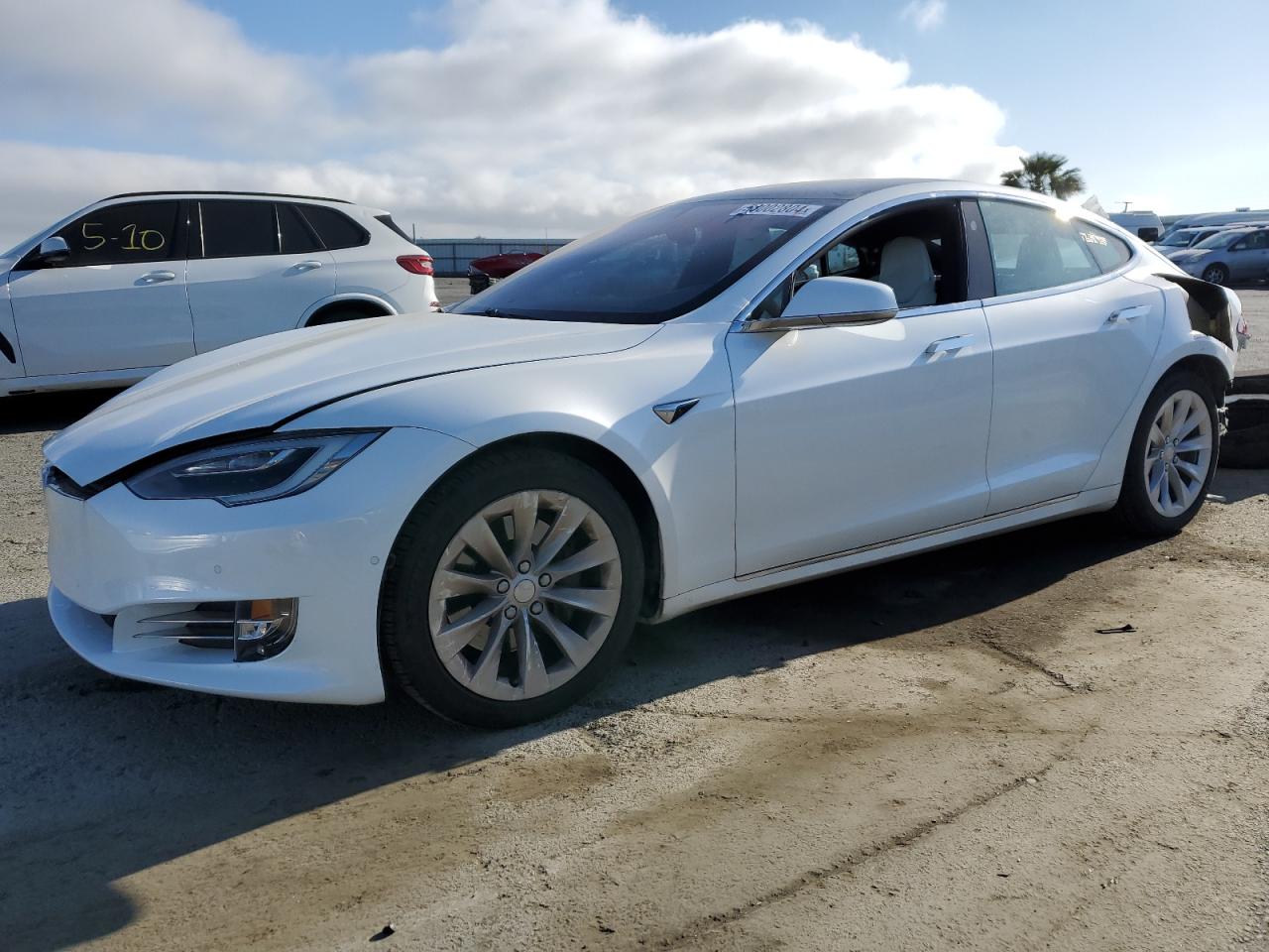 Tesla Model s (2019)