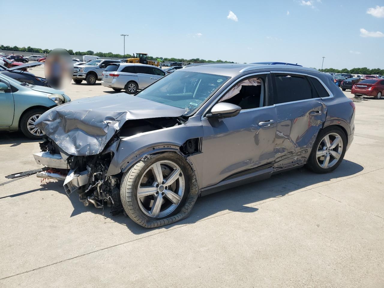 Audi E-tron (2019)
