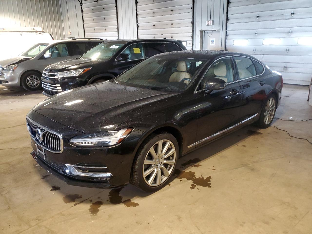 Volvo S90 (2017)