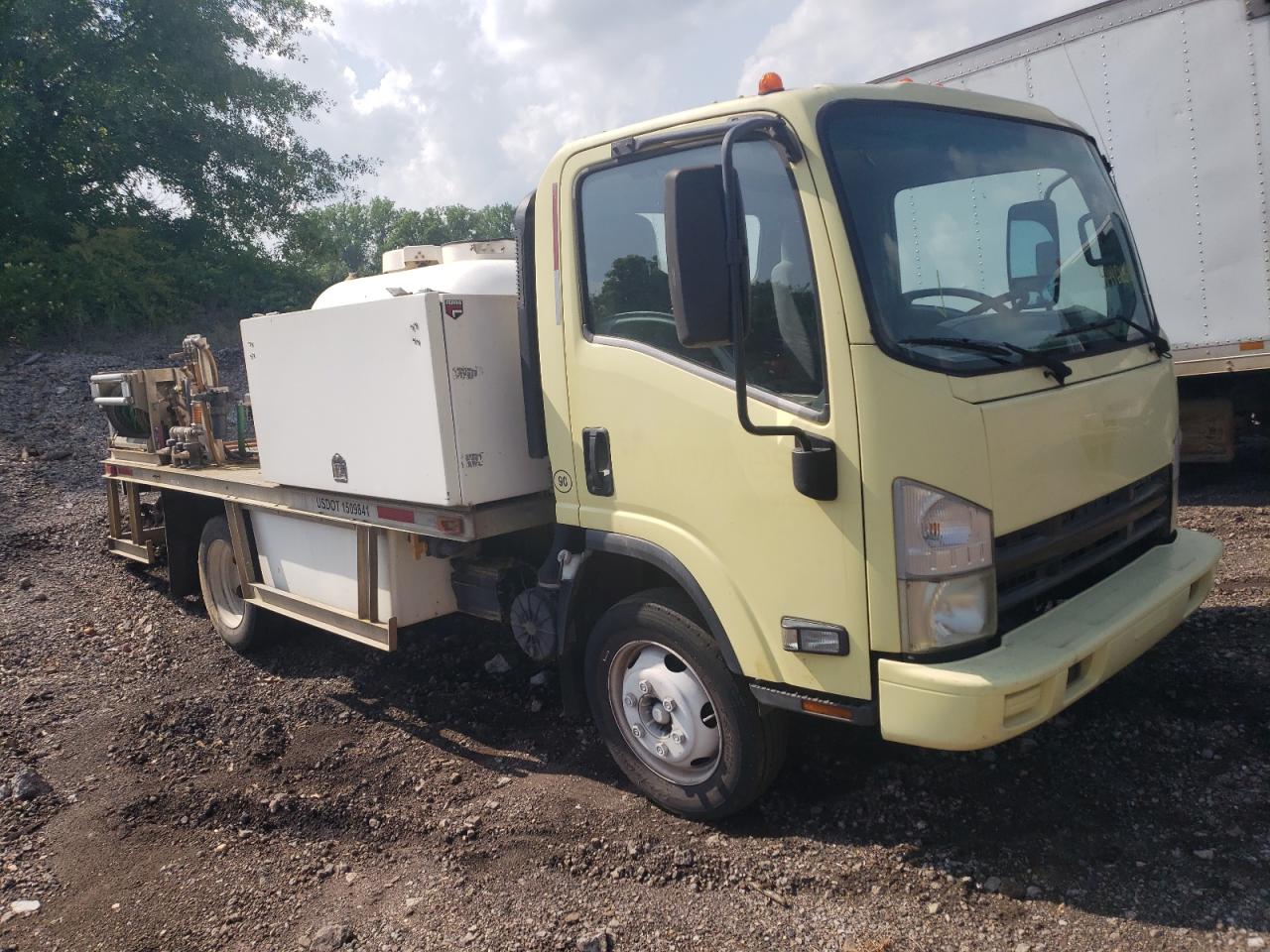 Isuzu Npr (2009)