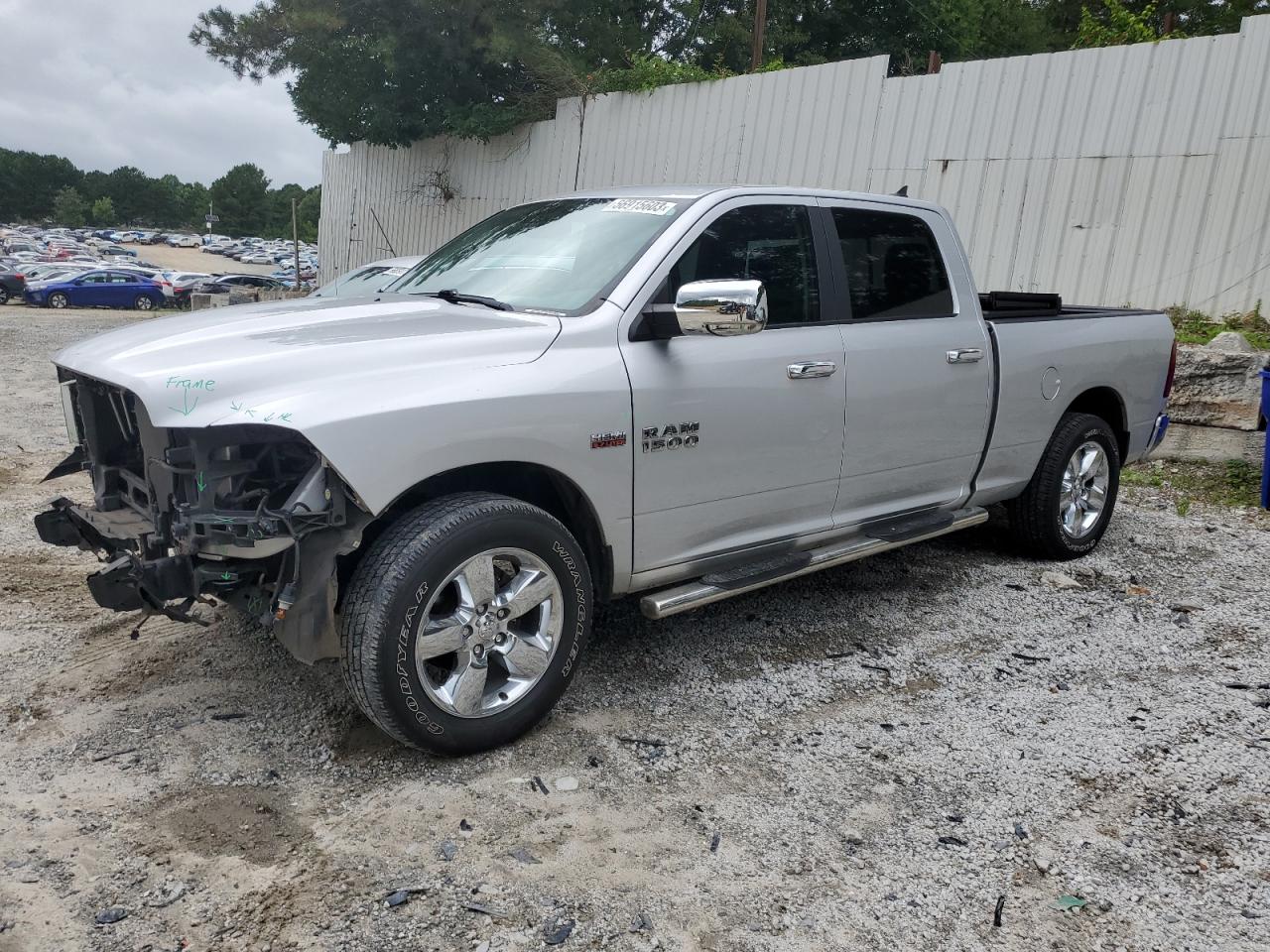 Ram 1500 slt (2018)
