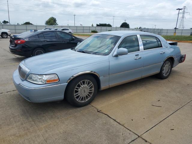 Lincoln Towncar (2010)