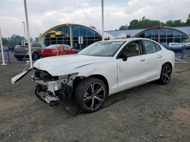 Volvo S60 plus (2023)