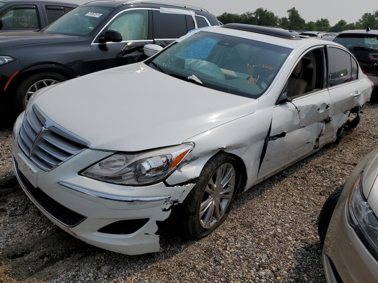 Hyundai Genesis (2013)