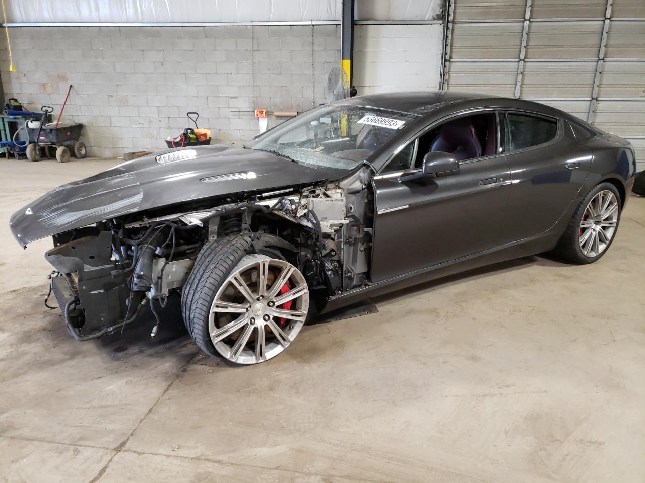 Aston-martin Rapide (2011)