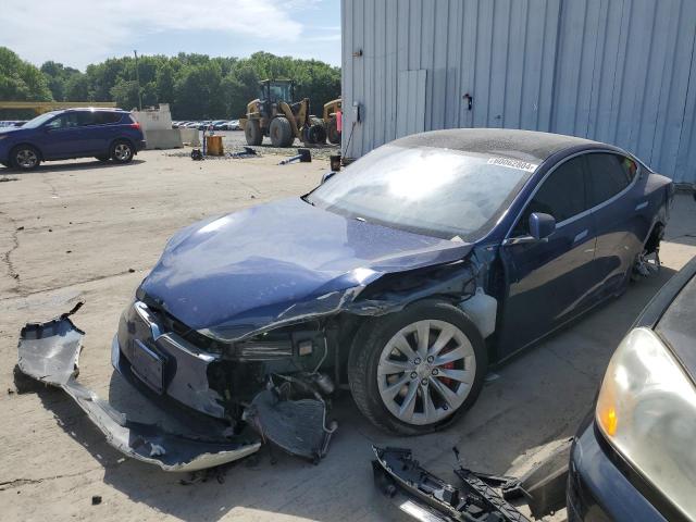 Tesla Model s (2015)
