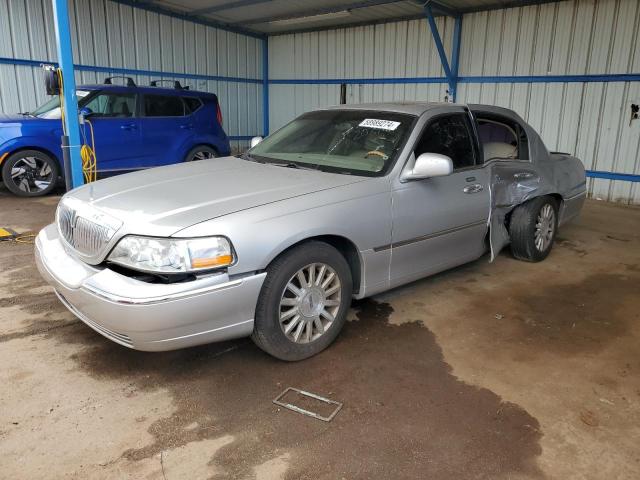 Lincoln Towncar (2004)