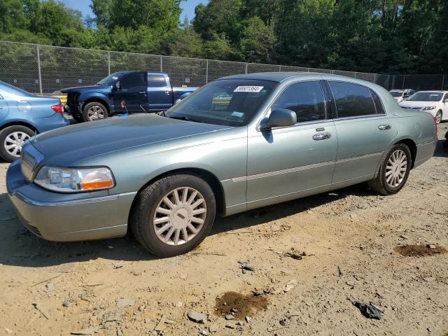 Lincoln Towncar (2005)